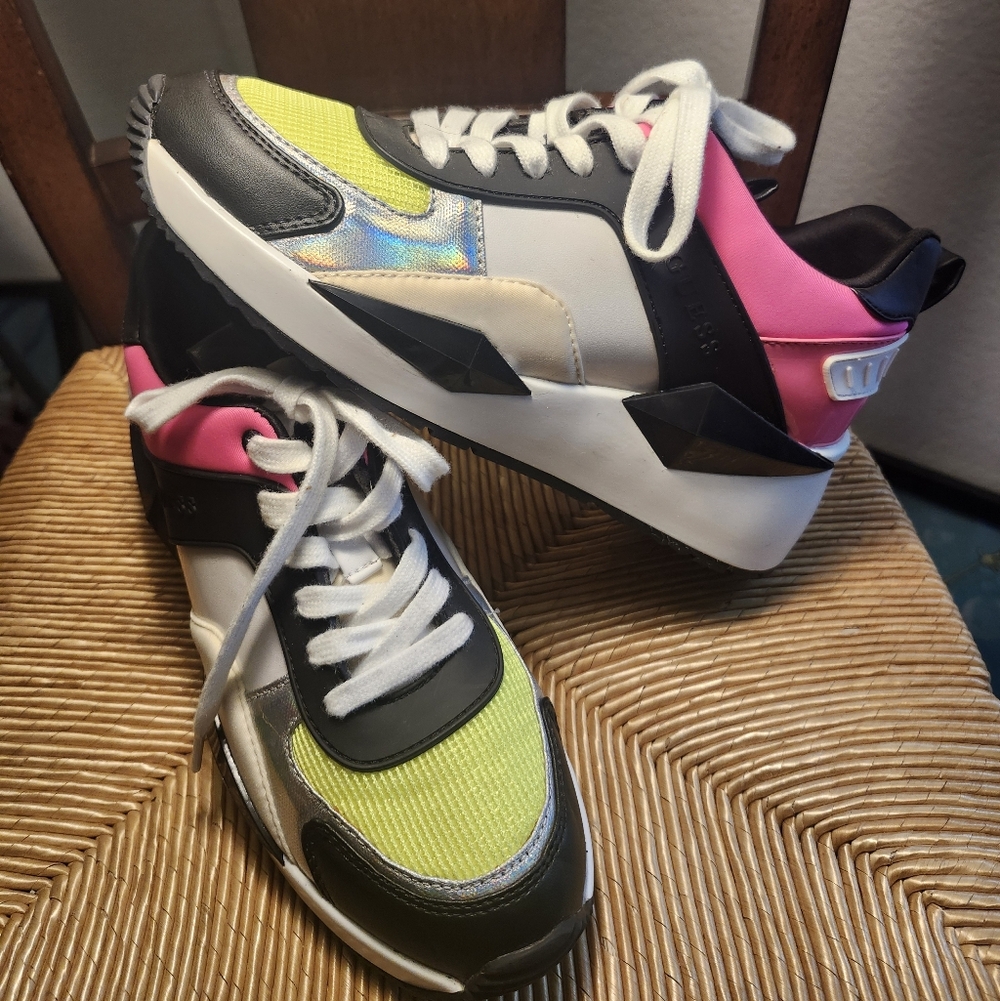 💖💖💖Guess Colorblock Neon Green & Pink Fashion Sneakers💖💖💖